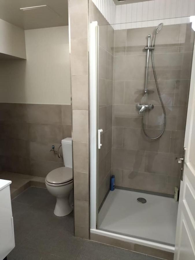 Tres Grand Studio Au Pied Du Plateau D'Angouleme. المظهر الخارجي الصورة